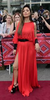 Nicole Scherzinger feet photo thumbnail