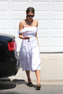 Jessica Alba feet photo thumbnail