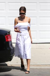Jessica Alba feet photo thumbnail