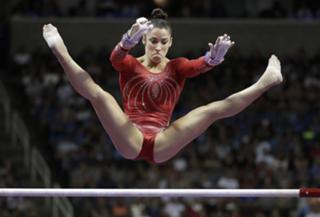 Aly Raisman feet photo thumbnail