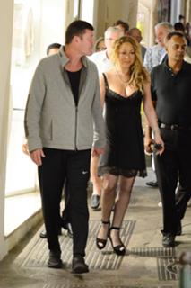 Mariah Carey feet photo thumbnail