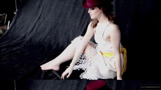 Emma Watson feet photo thumbnail