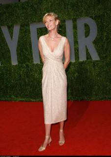 Uma Thurman feet photo thumbnail