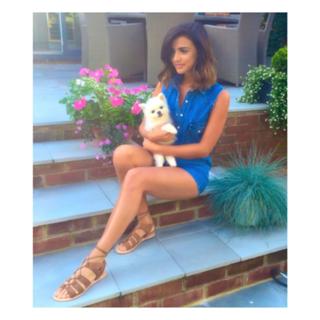 Lucy Mecklenburgh feet photo thumbnail