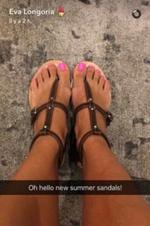 Eva Longoria feet photo thumbnail