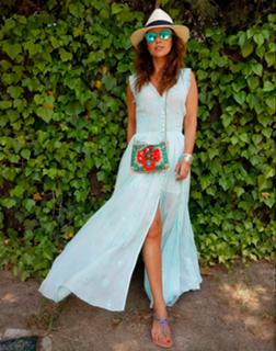 Paula Echevarría feet photo thumbnail