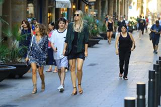 Maria Sharapova feet photo thumbnail