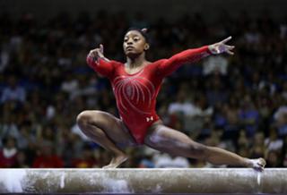 Simone Biles feet photo thumbnail