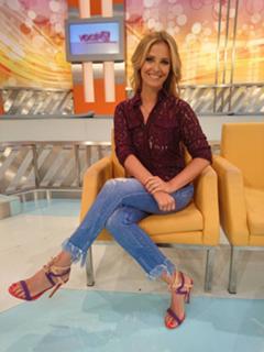 Cristina Ferreira feet photo thumbnail
