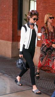 Gigi Hadid feet photo thumbnail