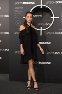 Alicia Vikander feet photo thumbnail