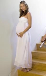 Alessandra Ambrosio feet photo thumbnail
