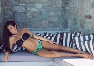 Valentina Vignali feet photo thumbnail