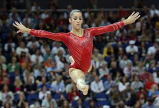 Aly Raisman feet photo thumbnail