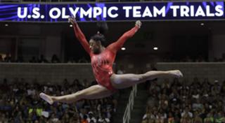 Simone Biles feet photo thumbnail
