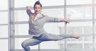 Aly Raisman feet photo thumbnail