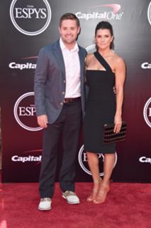 Danica Patrick feet photo thumbnail