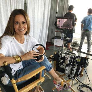 Brooke Burke feet photo thumbnail