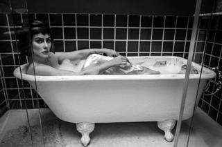 Cleo feet photo thumbnail