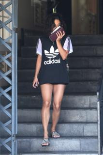 Vanessa Hudgens feet photo thumbnail