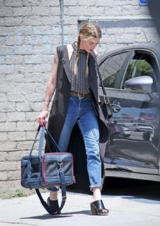 Amber Heard feet photo thumbnail