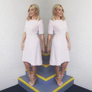 Holly Willoughby feet photo thumbnail