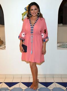 Kelly Brook feet photo thumbnail