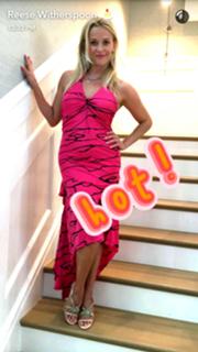 Reese Witherspoon feet photo thumbnail