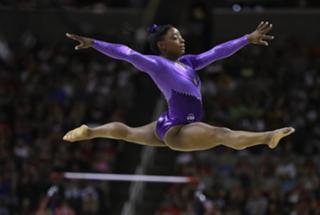 Simone Biles feet photo thumbnail
