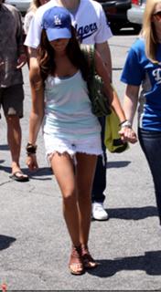Ashley Tisdale feet photo thumbnail