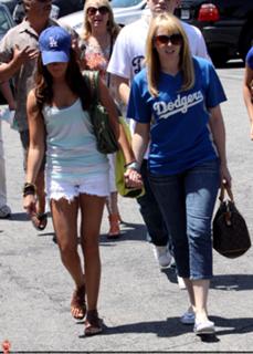 Ashley Tisdale feet photo thumbnail