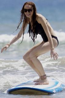 Lindsay Lohan feet photo thumbnail