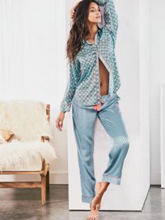 Lais Ribeiro feet photo thumbnail