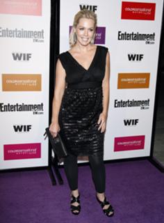 Jennie Garth feet photo thumbnail