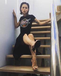 Lena Meyer-Landrut feet photo thumbnail