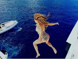 Thalía feet photo thumbnail