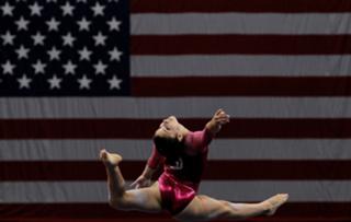 Aly Raisman feet photo thumbnail