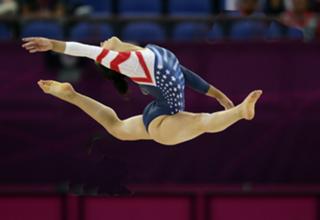 Aly Raisman feet photo thumbnail