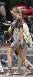 Maria Sharapova feet photo thumbnail
