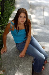 Nikki Reed feet photo thumbnail
