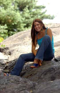 Nikki Reed feet photo thumbnail