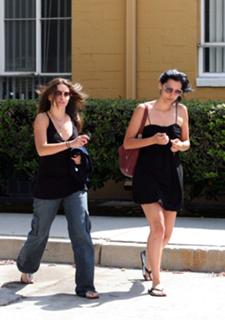 Nikki Reed feet photo thumbnail