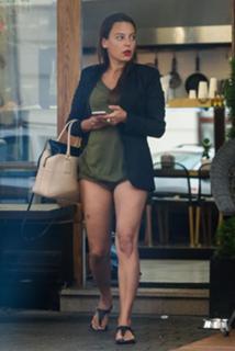 Anna Mucha feet photo thumbnail