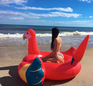 Jen Selter feet photo thumbnail