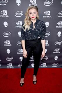 Chloë Grace Moretz feet photo thumbnail