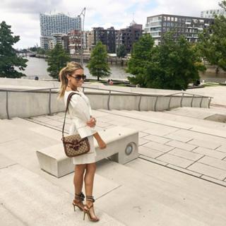 Sylvie Meis feet photo thumbnail