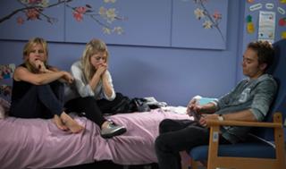 Tina O'Brien feet photo thumbnail