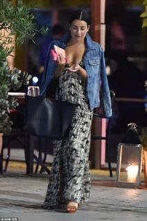 Lea Michele feet photo thumbnail
