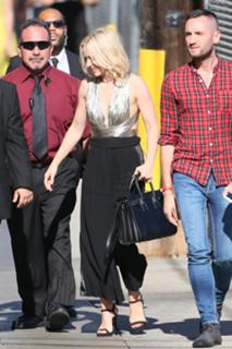 Kristen Bell feet photo thumbnail
