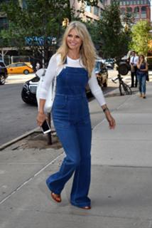 Christie Brinkley feet photo thumbnail